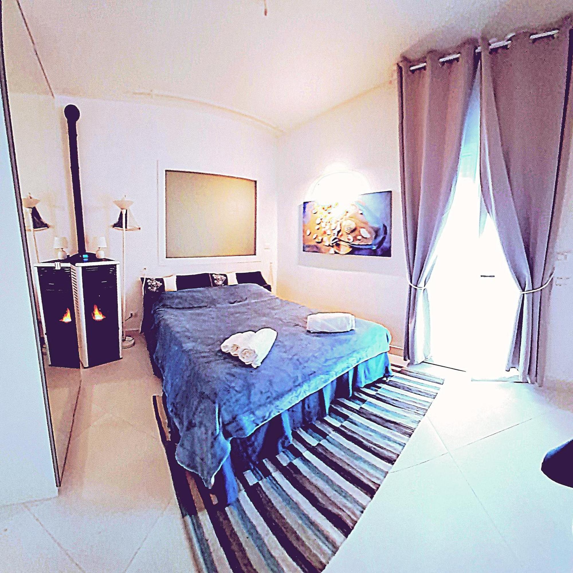 Blue Life, Sea-Luxury Rooms On The Beach Between Palermo And Cefalu' Кастельдачча Экстерьер фото